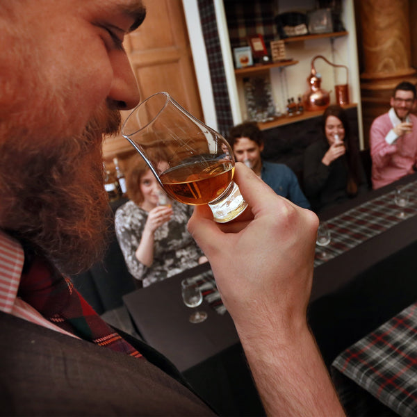 Whisky Tasting, Experience Whisky in Edinburgh